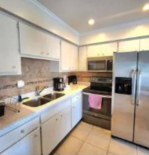 525 Manatee Ct #13, Venice, FL 34285 photo 7