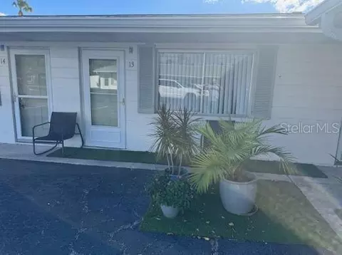525 Manatee Ct #13, Venice, FL 34285