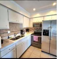 525 Manatee Ct #13, Venice, FL 34285 photo 3