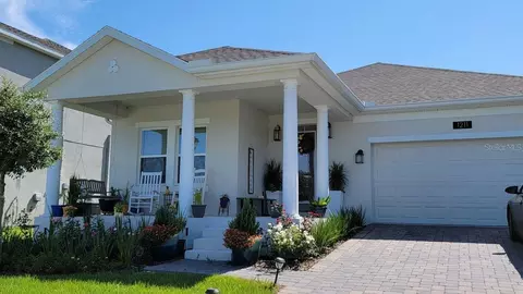 1211 Dora Parc Ln, Mount Dora, FL 32757