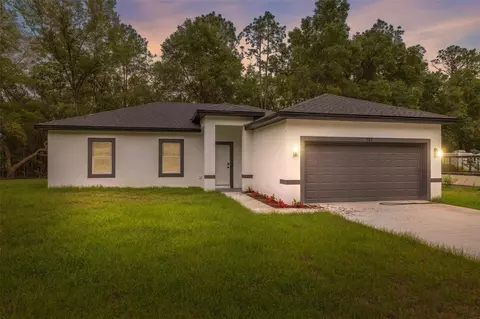 732 W Macroy Pl, Dunnellon, FL 34434