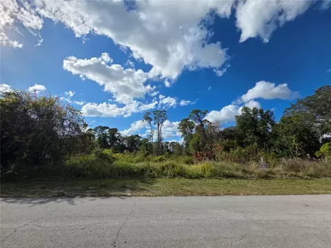 520 W Kingway Dr, Deltona, FL 32725