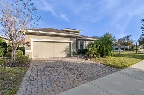 1653 Victoria Gardens Dr, Deland, FL 32724
