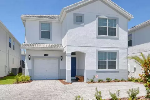 4718 Kings Castle Cir, Kissimmee, FL 34746