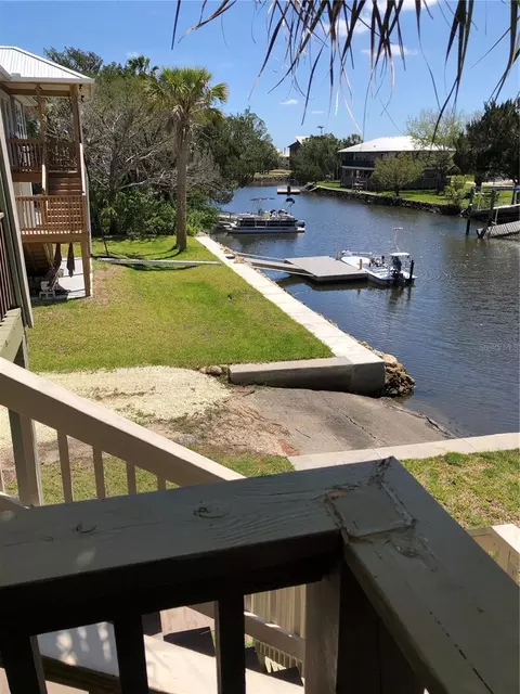 12108 W Gulf Breeze Ct, Crystal River, FL 34429
