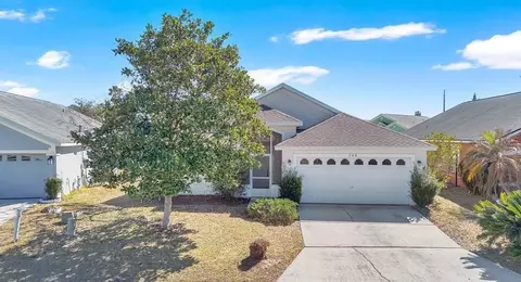 348 Sir Phillips Dr, Davenport, FL 33837