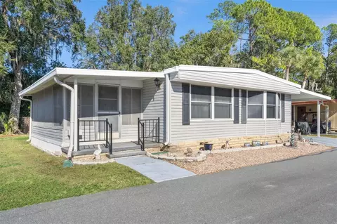 221 Pinewood Dr, Eustis, FL 32726