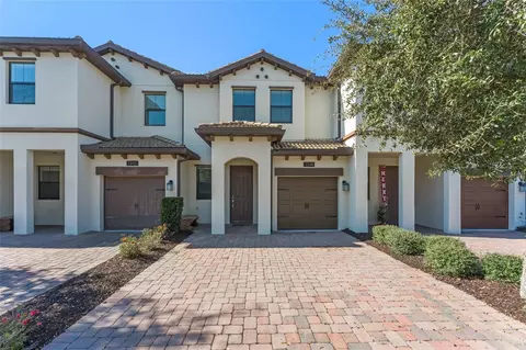 1314 Royal St George Blvd, Davenport, FL 33896