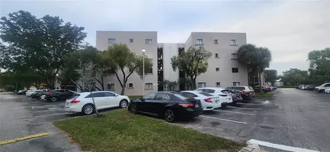 8650 SW 133rd Ave #214, Miami, FL 33183