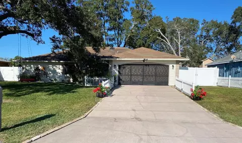 8437 Gibralter St, Spring Hill, FL 34608