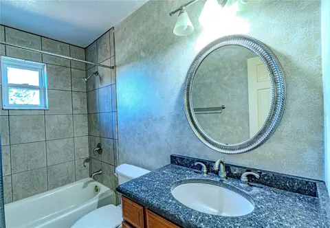 Bath - 4899 Sparrow Dr, Saint Cloud, FL 34772 photo 2 of 3