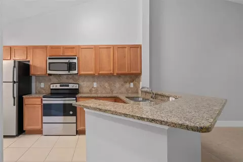 Kitchen - 7784 Sugar Bend Dr #7784, Orlando, FL 32819 photo 1 of 4