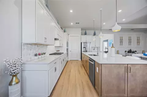 Kitchen - 2575 Pine Preserve Ct, Saint Cloud, FL 34771 photo 3 of 4