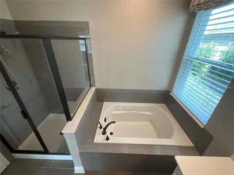 Bath - 3560 Pixie Ln, Saint Cloud, FL 34772 photo 6 of 12