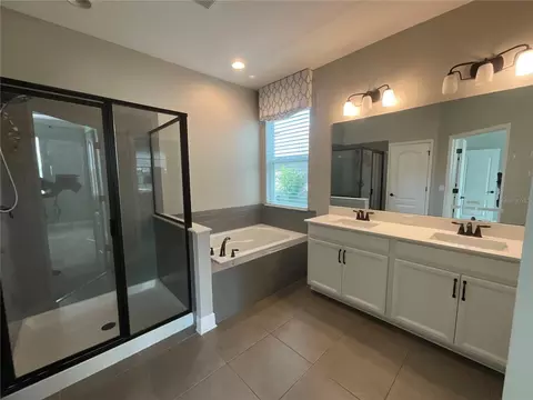 Bath - 3560 Pixie Ln, Saint Cloud, FL 34772 photo 9 of 12