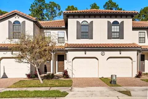 8203 Roseville Blvd, Davenport, FL 33896