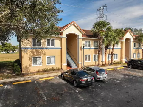 495 Las Cortes Ln #201, Orlando, FL 32824