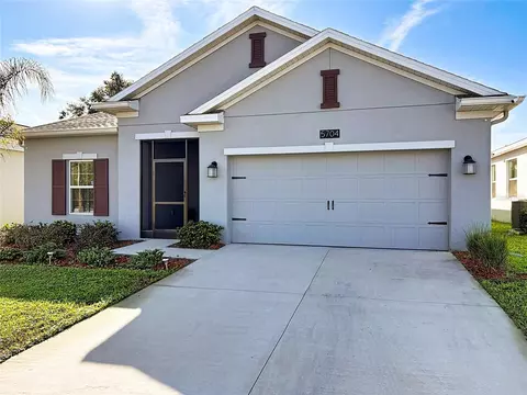 5704 Bristleleaf Ct, Leesburg, FL 34748