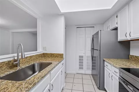 Kitchen - 5606 SW 8th Pl, Gainesville, FL 32607 photo 2 of 2