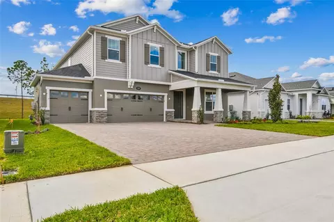 744 Pointe Emerson Blvd, Apopka, FL 32703