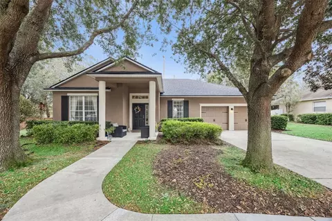 629 Mary Paula Dr, Apopka, FL 32712