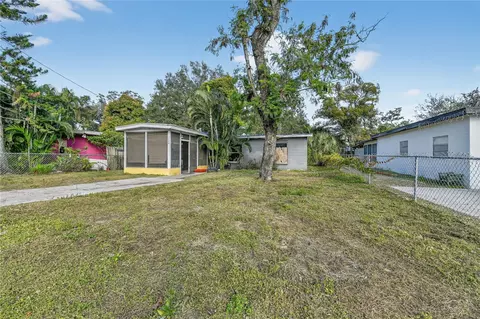 1927 7th Ave E, Bradenton, FL 34208