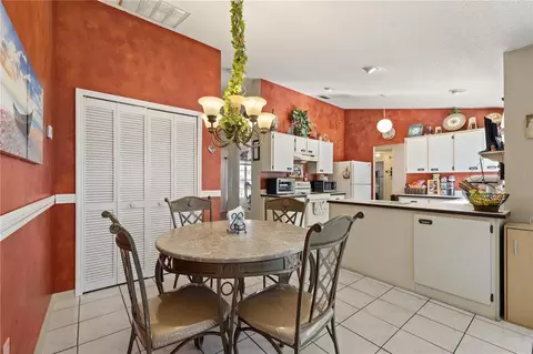 Dining - 6907 Log Jam Ct, Ocoee, FL 34761 photo 2 of 3