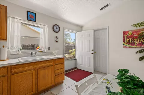 Entry Way - 6907 Log Jam Ct, Ocoee, FL 34761 photo 4 of 4