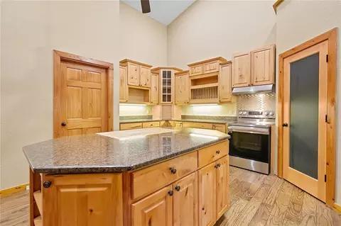 Kitchen - 27737 County Road 44a, Eustis, FL 32736 photo 3 of 3