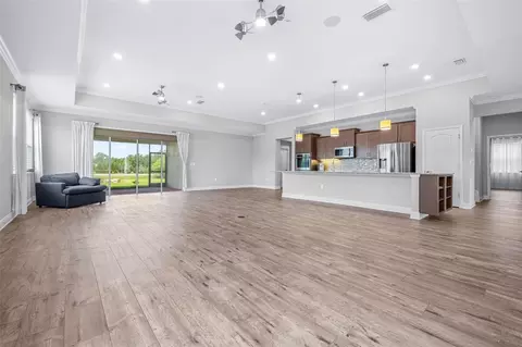 Living - 2005 149th Pl E, Parrish, FL 34219 photo 2 of 3