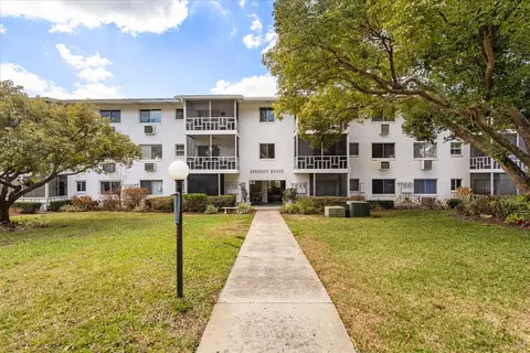 1700 6th St NW #B24, Winter Haven, FL 33881