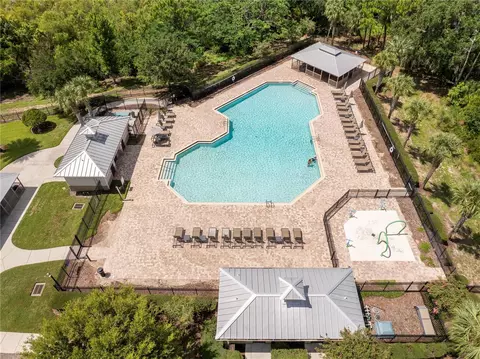 Exterior - 8225 Bryce Canyon Ave, Windermere, FL 34786 photo 7 of 10