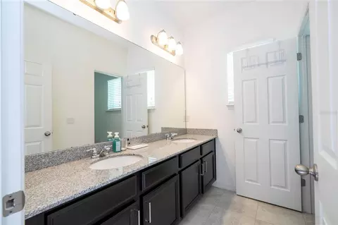 Bath - 8225 Bryce Canyon Ave, Windermere, FL 34786 photo 3 of 8
