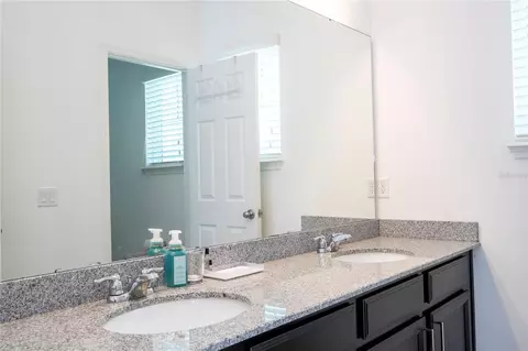 Bath - 8225 Bryce Canyon Ave, Windermere, FL 34786 photo 4 of 8