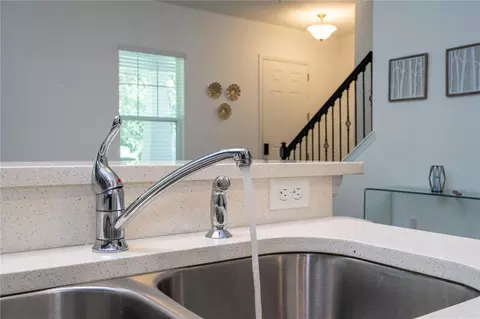 Kitchen - 8225 Bryce Canyon Ave, Windermere, FL 34786 photo 5 of 9