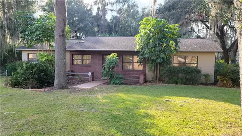 1412 Cr 482n, Lake Panasoffkee, FL 33538