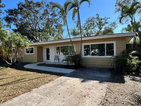 3180 Bellevue St, Sarasota, FL 34237