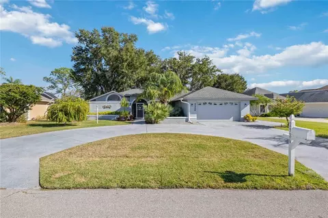 2926 Meadowood Ln, Sebring, FL 33875