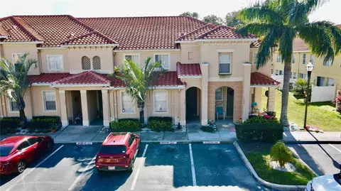 5300 Paradise Cay Cir, Kissimmee, FL 34746