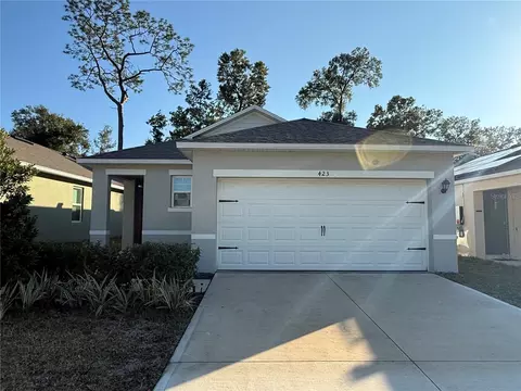 423 Pelham Park Dr, Deland, FL 32720