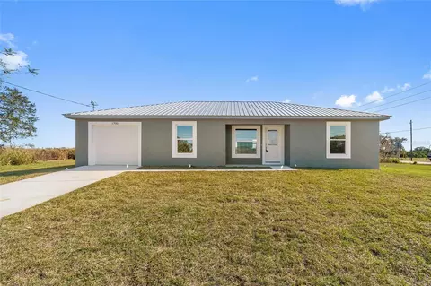1700 N Lake Pioneer Dr, Avon Park, FL 33825