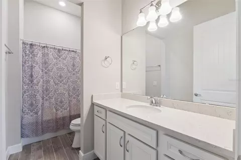 Bath - 2745 Nature View Rd, Saint Cloud, FL 34771 photo 4 of 5