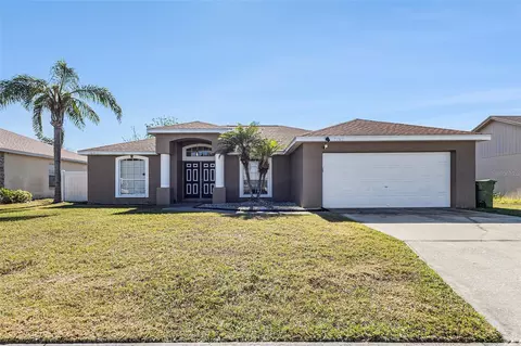 7182 Summit Dr, Winter Haven, FL 33884
