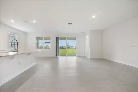 Living - 3944 Kennebunk Loop, Mount Dora, FL 32757 photo 1 of 8