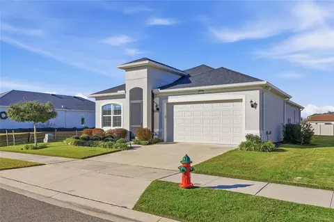 Exterior - 2154 Wallingford Loop, Mount Dora, FL 32757 photo 3 of 7