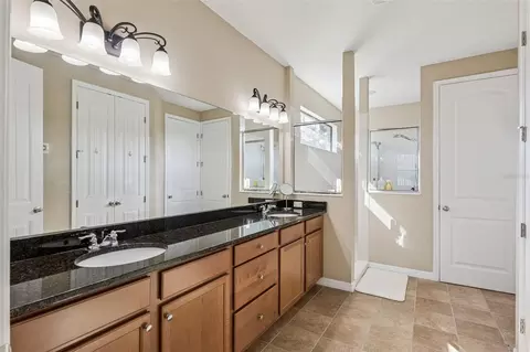 Bath - 13232 Longacre Dr, Windermere, FL 34786 photo 2 of 3