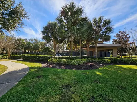 Exterior - 13232 Longacre Dr, Windermere, FL 34786 photo 8 of 9