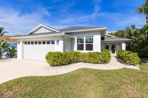 830 Hope Ave, New Smyrna Beach, FL 32169