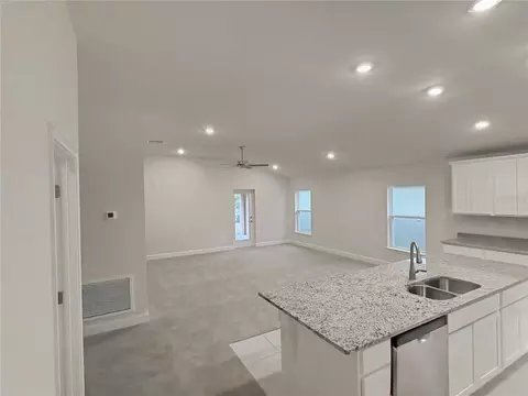 Living - 7552 Bent Tree Loop, Saint Cloud, FL 34771 photo 1 of 2