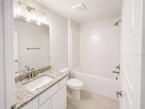Bath - 7552 Bent Tree Loop, Saint Cloud, FL 34771 photo 1 of 2
